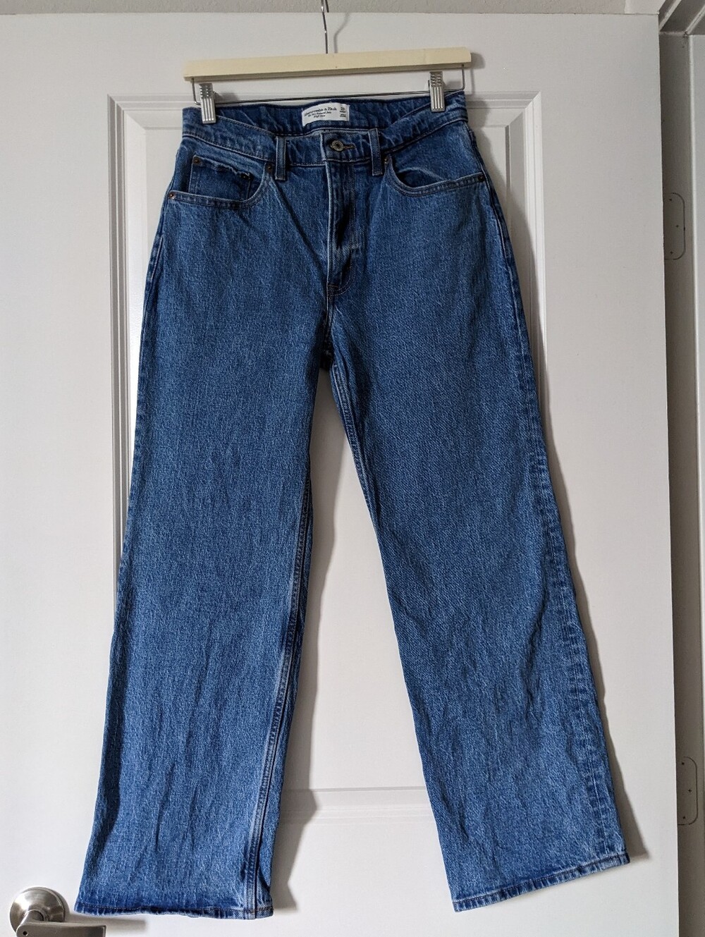 Abercrombie 90's Relaxed Jean High Rise